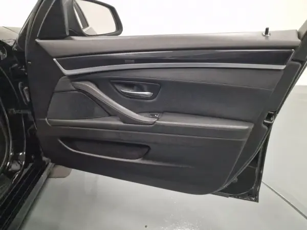 BMW 520 D LINE SPORT 60