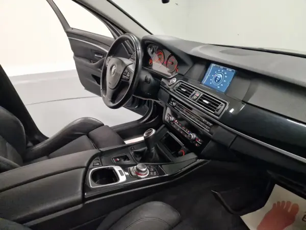 BMW 520 D LINE SPORT 66