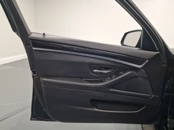 BMW 520 D LINE SPORT 72