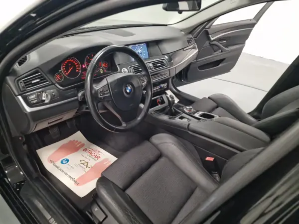 BMW 520 D LINE SPORT 74