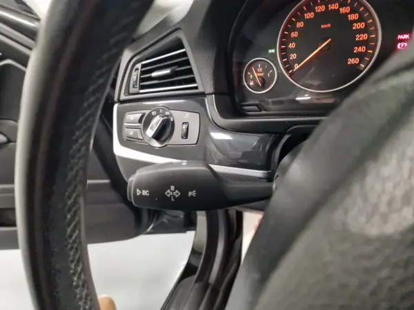 BMW 520 D LINE SPORT 79