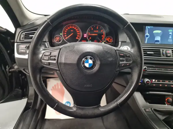 BMW 520 D LINE SPORT 83