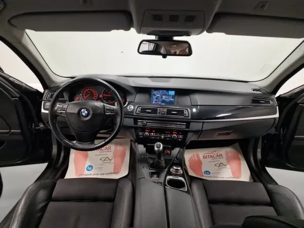 BMW 520 D LINE SPORT 102
