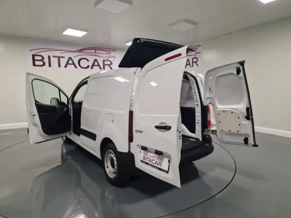 Citroën Berlingo 1.6 BLUEHDI  100CV GIRAFON IVA DEDUTIVEL 27