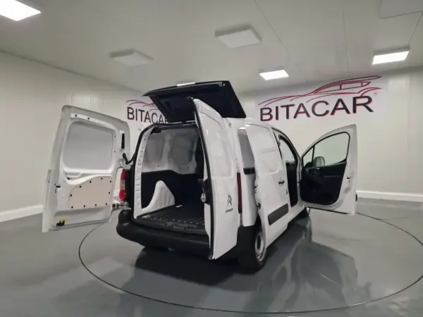 Citroën Berlingo 1.6 BLUEHDI  100CV GIRAFON IVA DEDUTIVEL 29