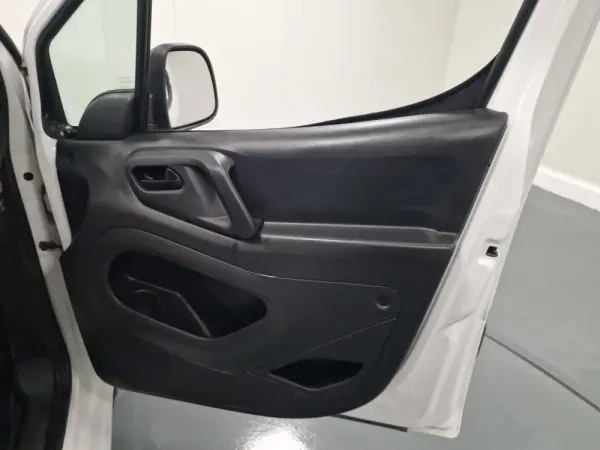 Citroën Berlingo 1.6 BLUEHDI  100CV GIRAFON IVA DEDUTIVEL 38