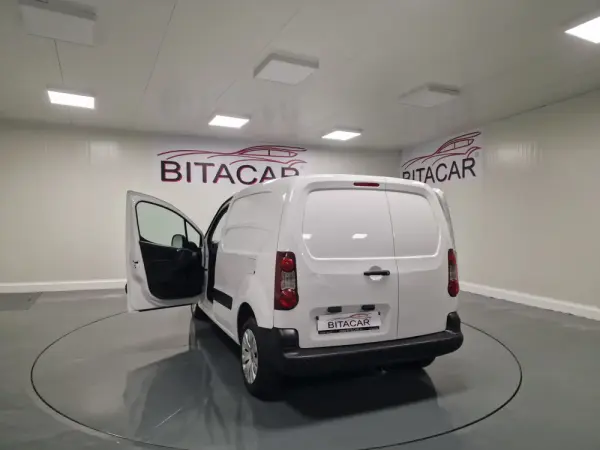 Citroën Berlingo 1.6 HDI 90CV GPS IVA DEDUTIVEL 28