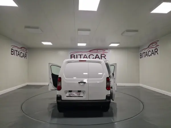 Citroën Berlingo 1.6 HDI 90CV GPS IVA DEDUTIVEL 29