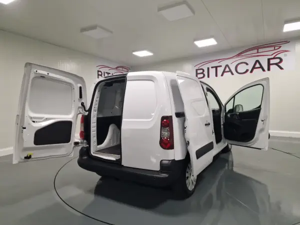 Citroën Berlingo 1.6 HDI 90CV GPS IVA DEDUTIVEL 36