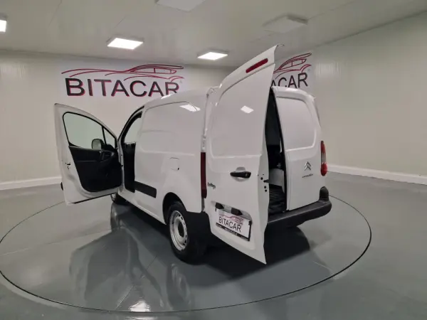 Citroën Berlingo 1.6 BLUEHDI GPS IVA DEDUTIVEL 30