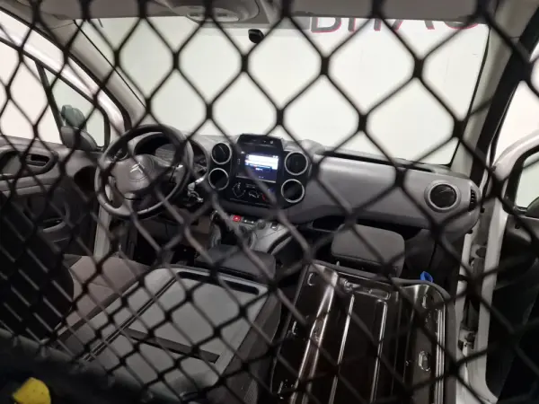 Citroën Berlingo 1.6 BLUEHDI GPS IVA DEDUTIVEL 39