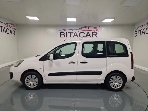 Citroën Berlingo 1.6 BLUEHDI 5 LUGARES 8