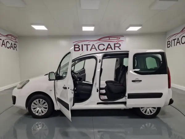 Citroën Berlingo 1.6 BLUEHDI 5 LUGARES 15