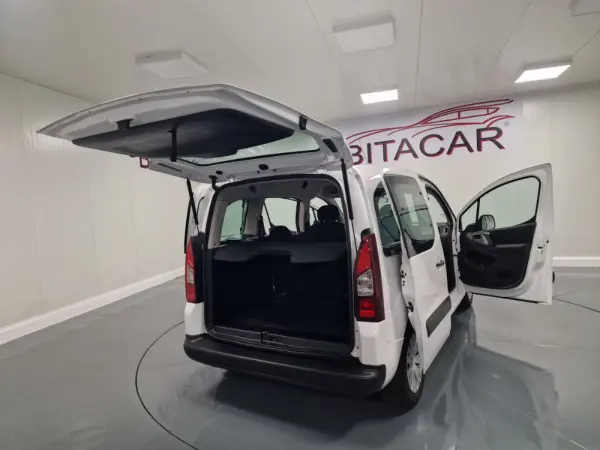 Citroën Berlingo 1.6 BLUEHDI 5 LUGARES 28