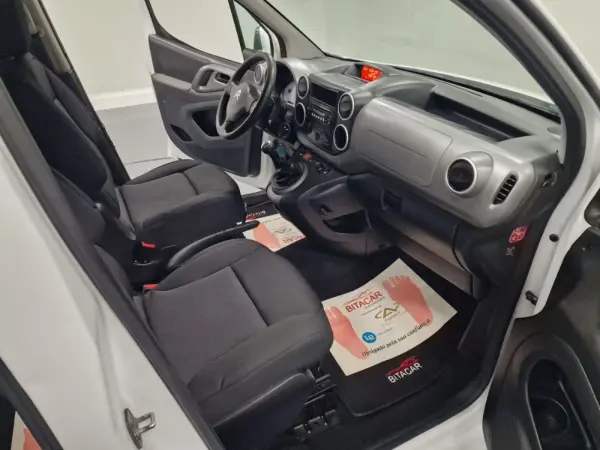 Citroën Berlingo 1.6 BLUEHDI 5 LUGARES 43