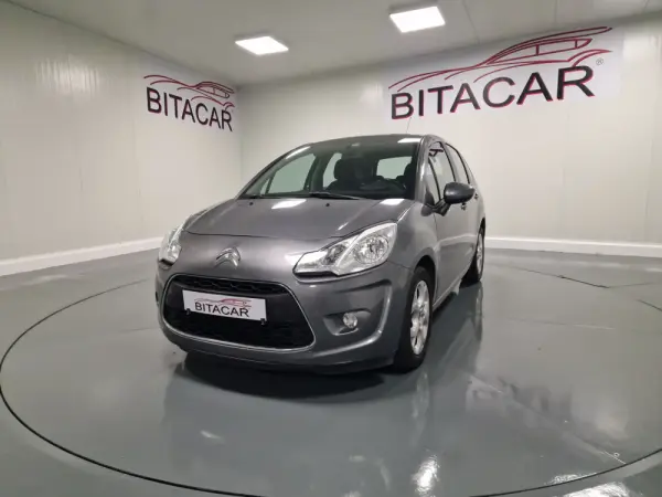 Citroën C3 1.4 HDI TETO PANORÂMICO 10