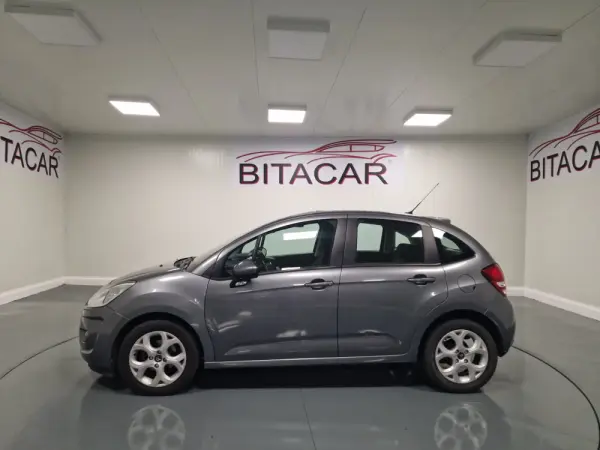 Citroën C3 1.4 HDI TETO PANORÂMICO 13