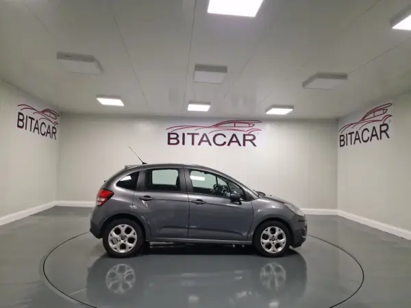 Citroën C3 1.4 HDI TETO PANORÂMICO 19