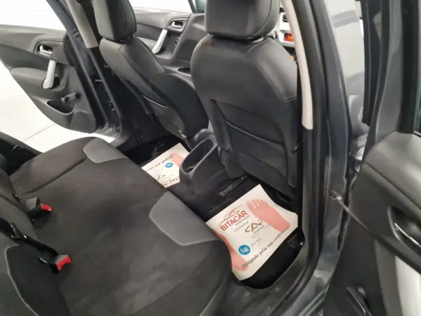 Citroën C3 1.4 HDI TETO PANORÂMICO 46