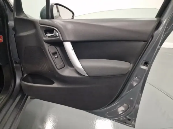 Citroën C3 1.4 HDI TETO PANORÂMICO 50