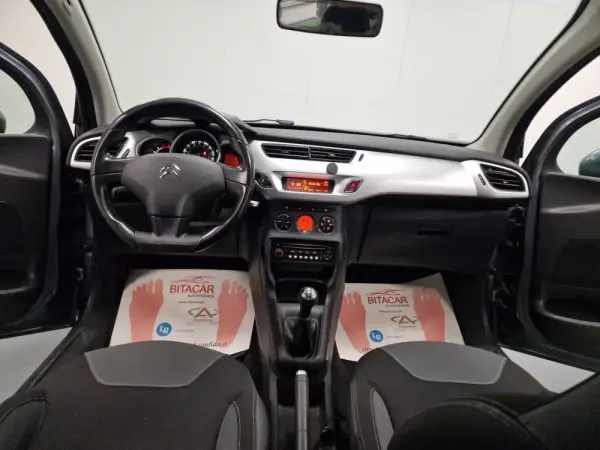 Citroën C3 1.4 HDI TETO PANORÂMICO 73