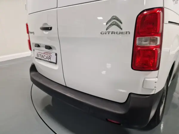 Citroën Jumpy 1.6 BlueHDi M Confort 27