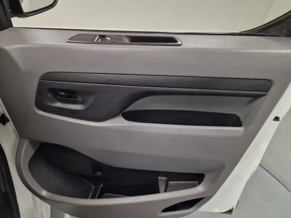 Citroën Jumpy 1.6 BlueHDi M Confort 41