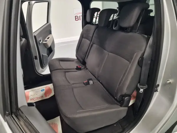 Dacia Lodgy 1.5 dCi Prestige 7L 4