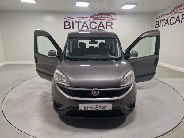 Fiat Doblo COMBI MAXI 1.3 MULTIJET 5 LUGARES 4
