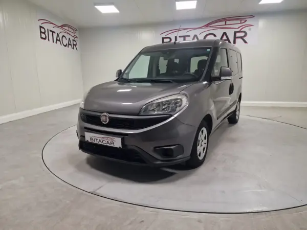 Fiat Doblo COMBI MAXI 1.3 MULTIJET 5 LUGARES 7