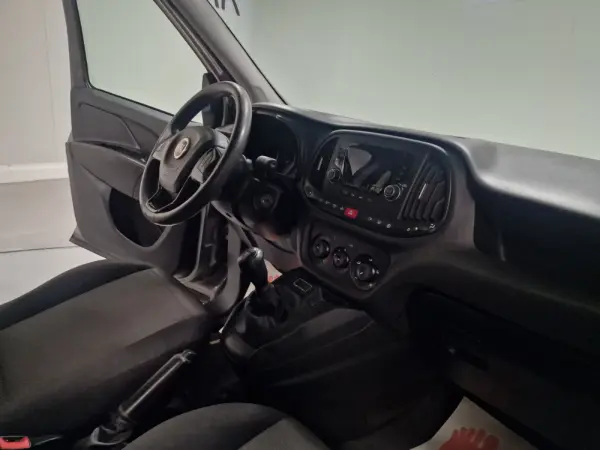 Fiat Doblo COMBI MAXI 1.3 MULTIJET 5 LUGARES 17