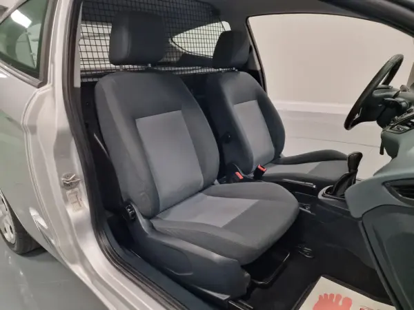 Ford Fiesta 1.4 TDCi Trend 37