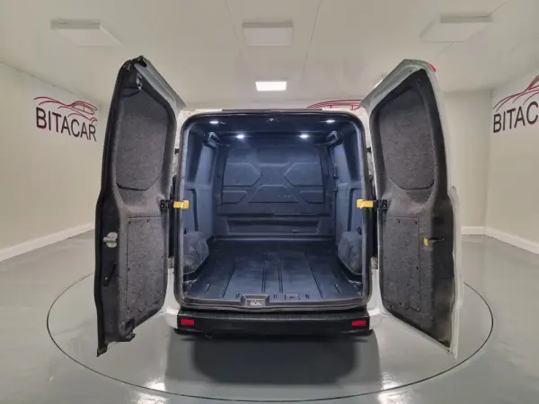 Ford Transit Custom 310L1 2.0 TDCi H1-Tecto Baixo Trend 29