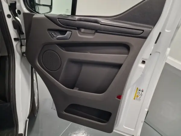 Ford Transit Custom 310L1 2.0 TDCi H1-Tecto Baixo Trend 46