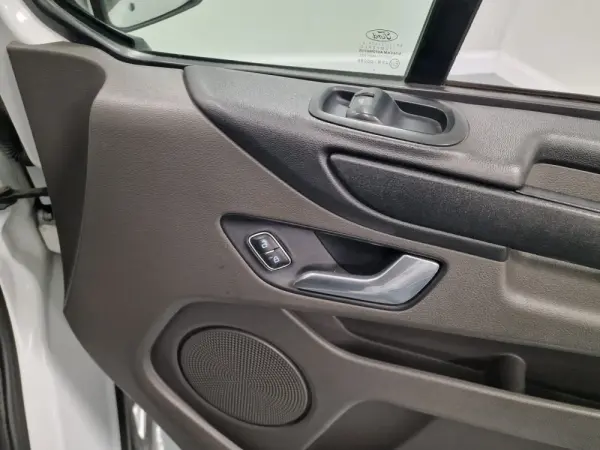 Ford Transit Custom 310L1 2.0 TDCi H1-Tecto Baixo Trend 47