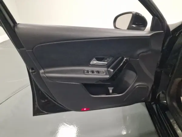 Mercedes-Benz A 180 d Style Plus Aut. 44