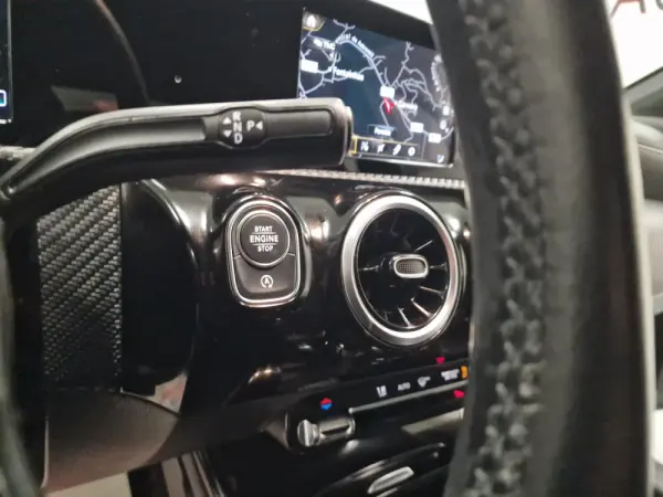 Mercedes-Benz A 180 d Style Plus Aut. 73