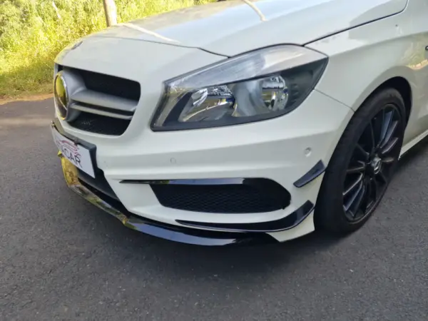 Mercedes-Benz A 180 d AMG Line 10