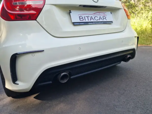 Mercedes-Benz A 180 d AMG Line 21