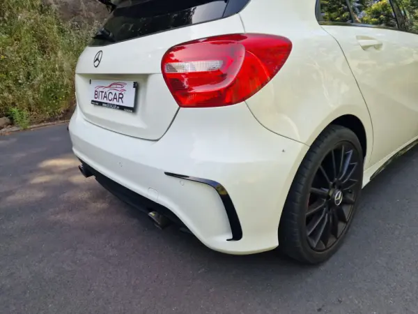 Mercedes-Benz A 180 d AMG Line 27