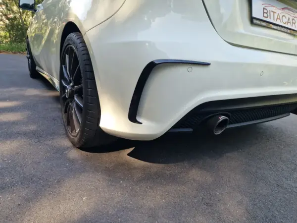 Mercedes-Benz A 180 d AMG Line 29