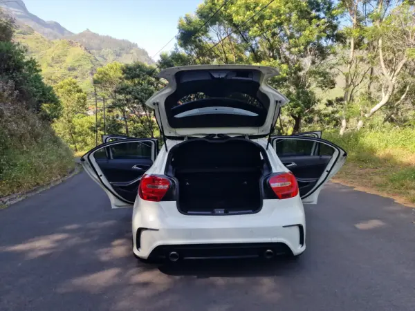 Mercedes-Benz A 180 d AMG Line 40