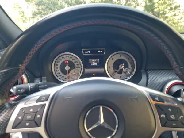 Mercedes-Benz A 180 d AMG Line 79