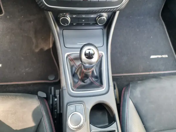 Mercedes-Benz A 180 d AMG Line 85