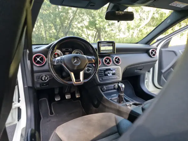 Mercedes-Benz A 180 d AMG Line 87