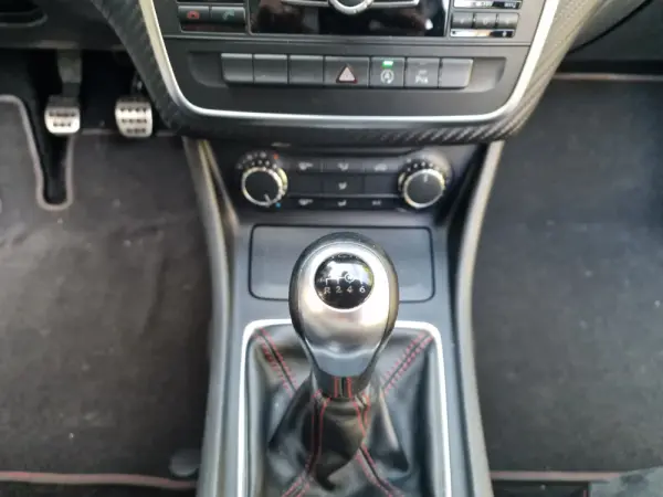 Mercedes-Benz A 180 d AMG Line 94