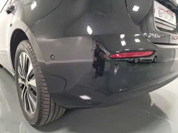 Mercedes-Benz A 250 E STYLE PLUS Hibrido Plug-In 26