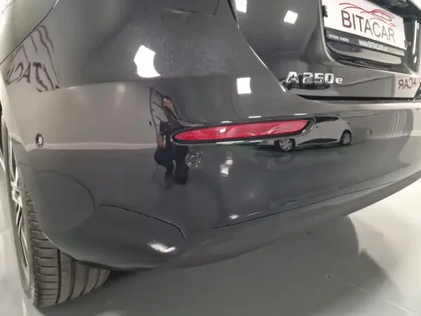 Mercedes-Benz A 250 E STYLE PLUS Hibrido Plug-In 27