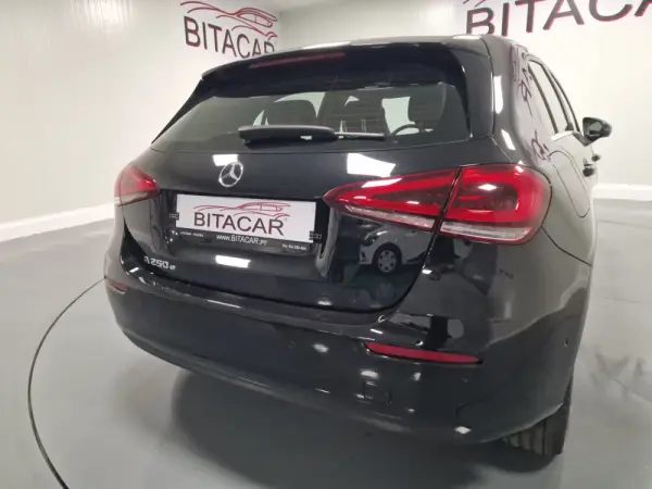 Mercedes-Benz A 250 E STYLE PLUS Hibrido Plug-In 30