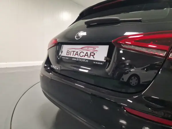 Mercedes-Benz A 250 E STYLE PLUS Hibrido Plug-In 36